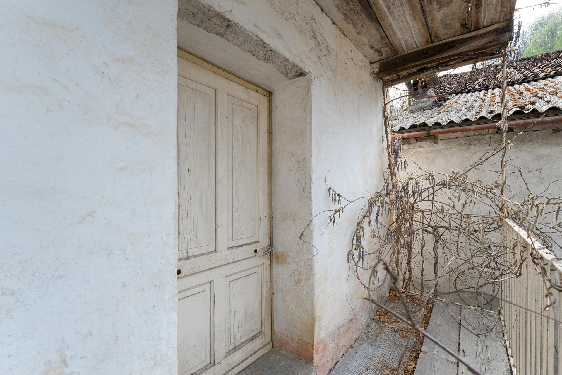 Casa indipendente in Via Villa 14, Brondello