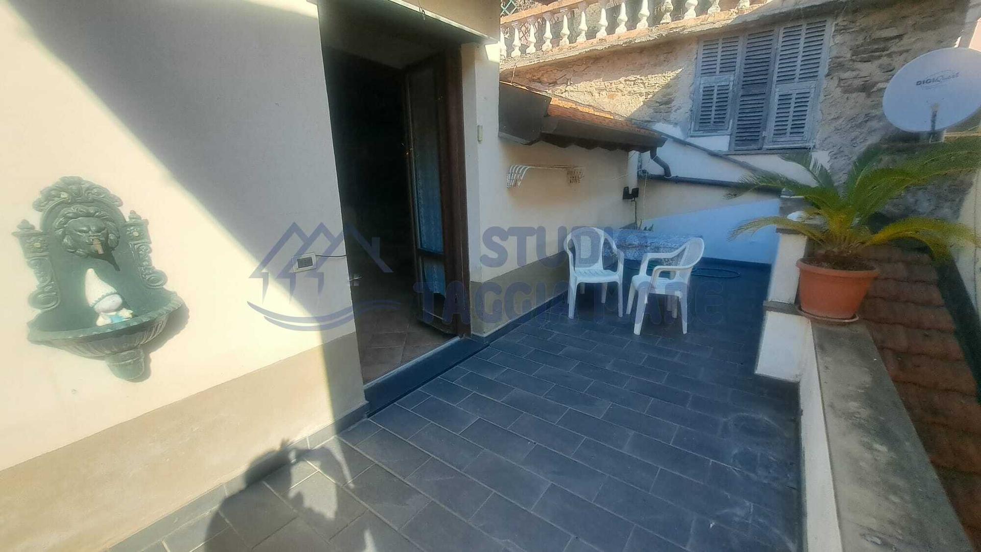 Villa a schiera in Piazza Roma, Molini di Triora