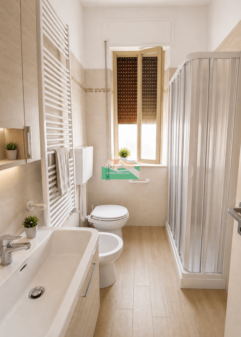 Stanza in appartamento in Via Cesarea, Ravenna