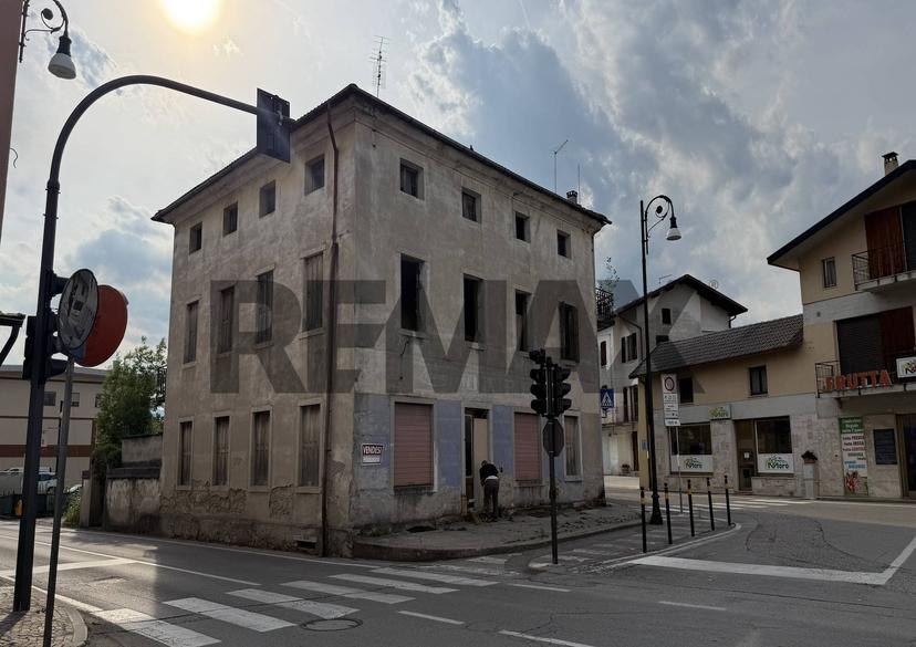 Casa indipendente in Via Luigi Bernard 4, Borgo Valbelluna — foto 5 di 5