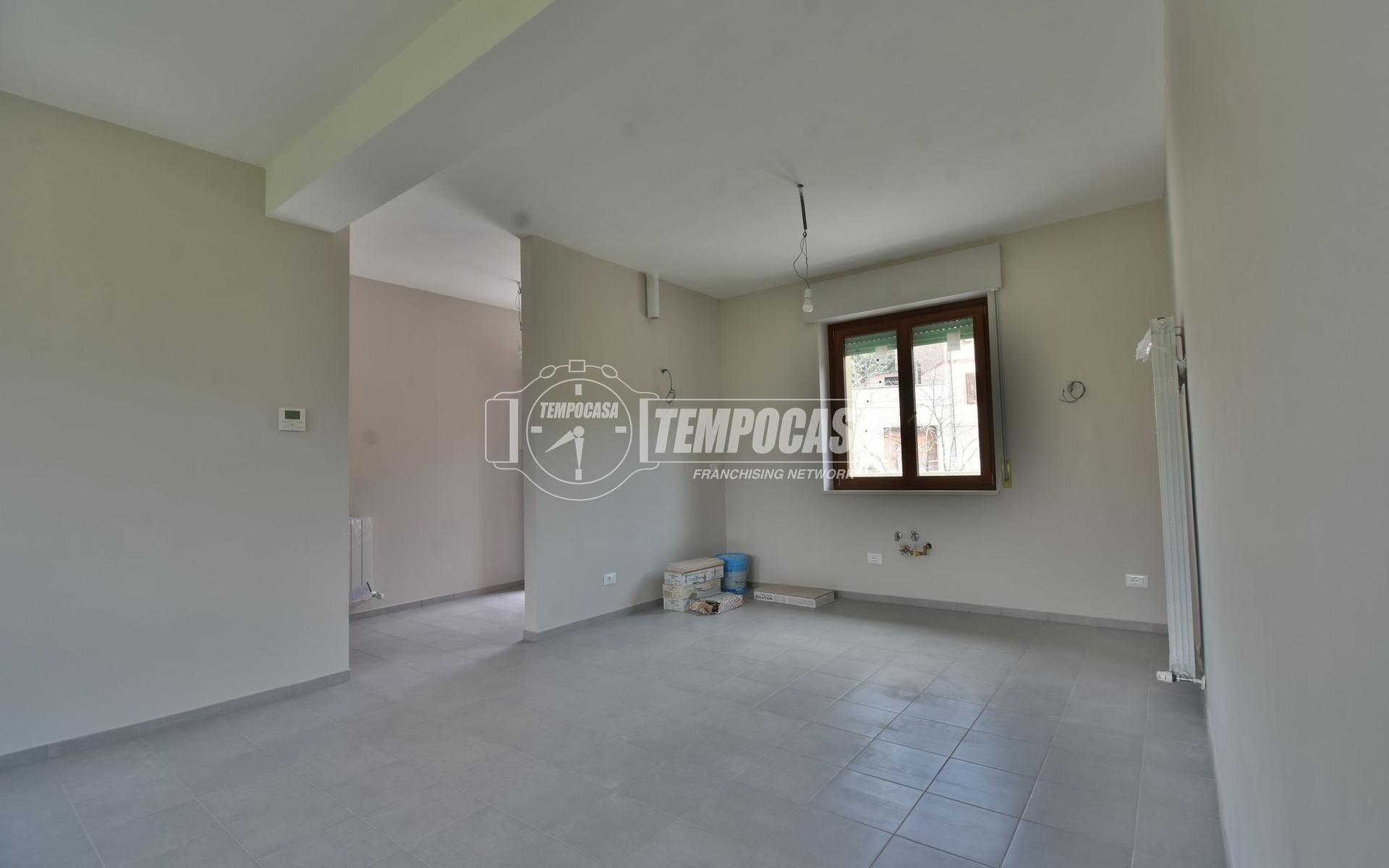 Quadrilocale, Camporotondo di Fiastrone