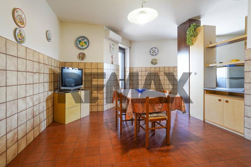 Trilocale in Via Europa Unita 1, Carvico — foto 2 di 5