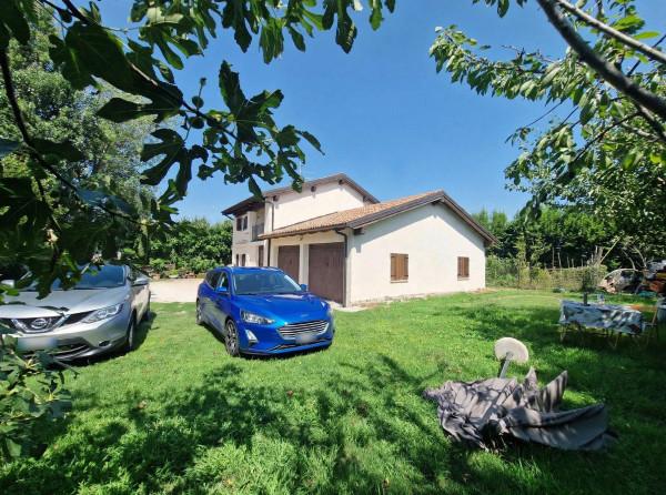 Villa, Medolla