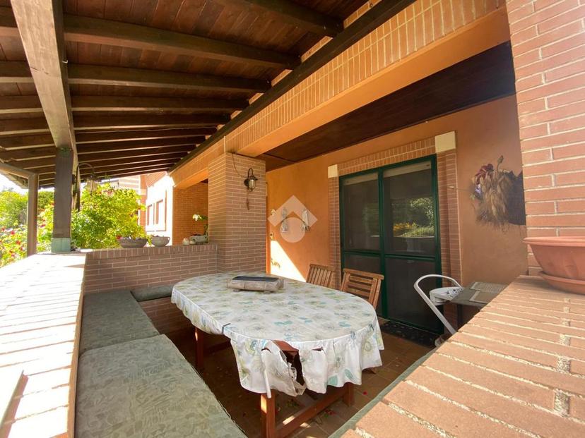 Villa in Via Carlo De Paulis 10, L'Aquila — foto 3 di 5