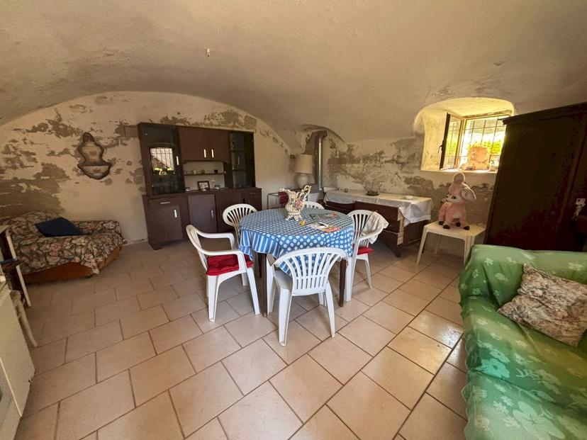 Porzione di casa in Borgata Cortese, Montemale di Cuneo — foto 2 di 5