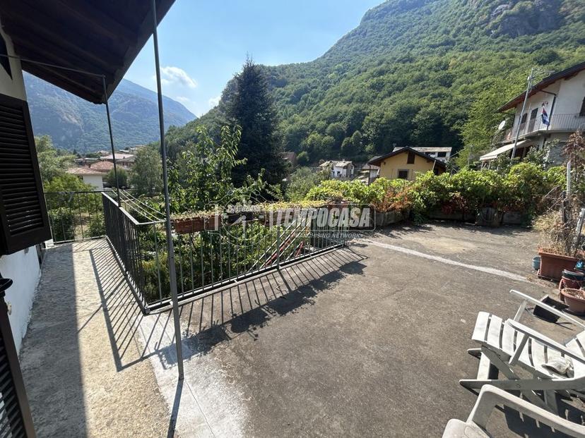Casa indipendente in Via Berchera 30, Pont-Canavese — foto 4 di 5