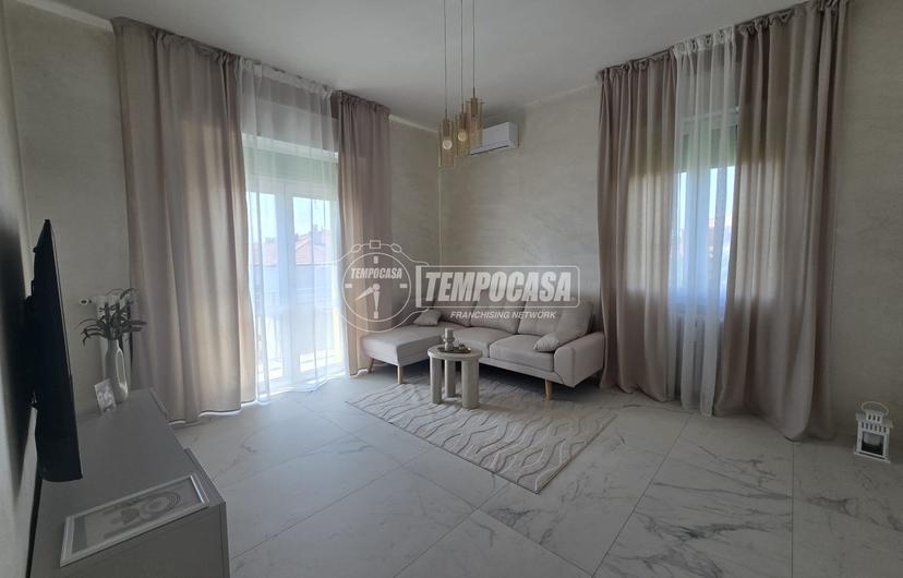 Trilocale in Via Monsignor Pietro Tesauri, Reggio nell'Emilia — foto 3 di 5