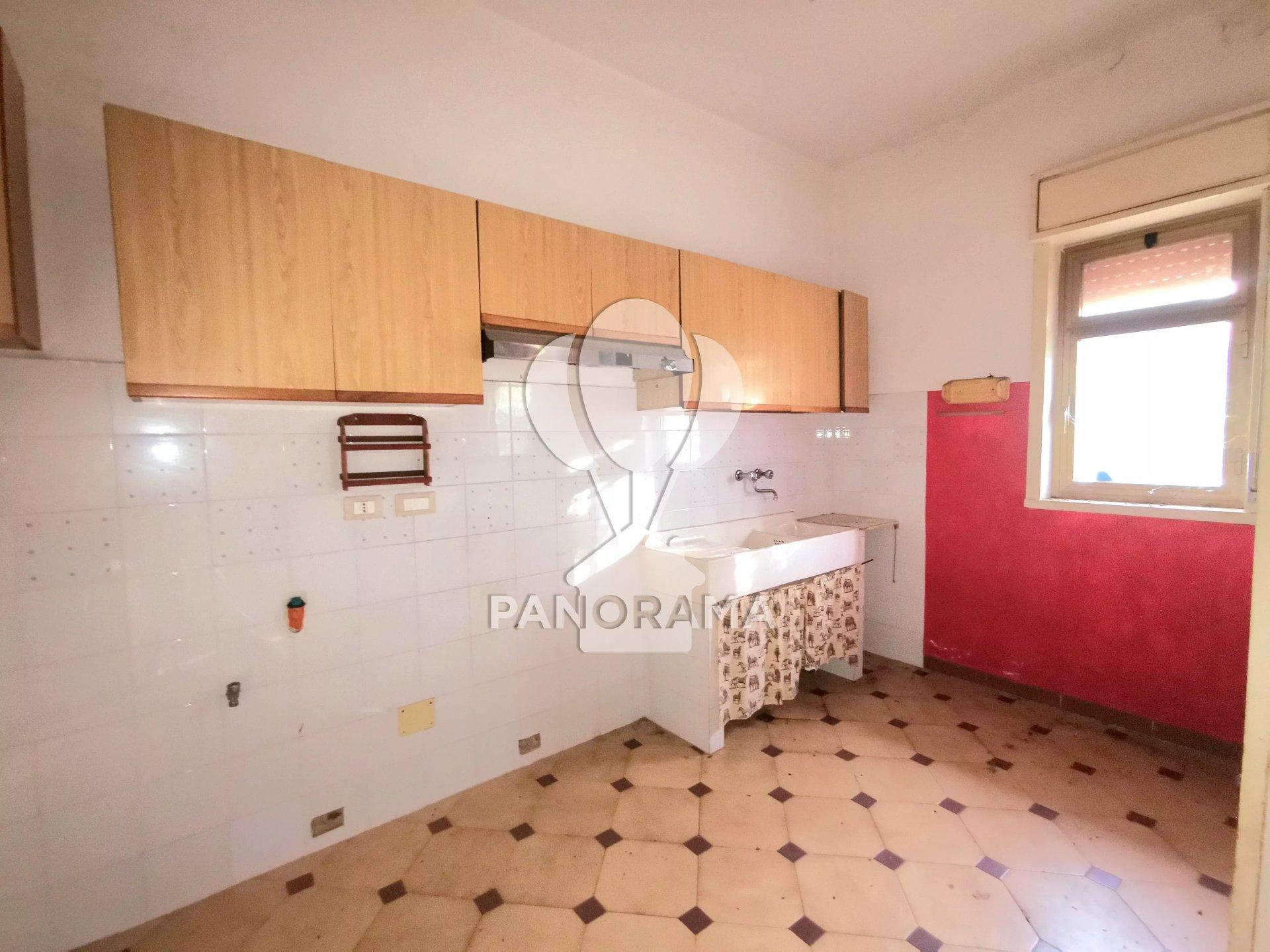 Villa in Ss113, Partinico