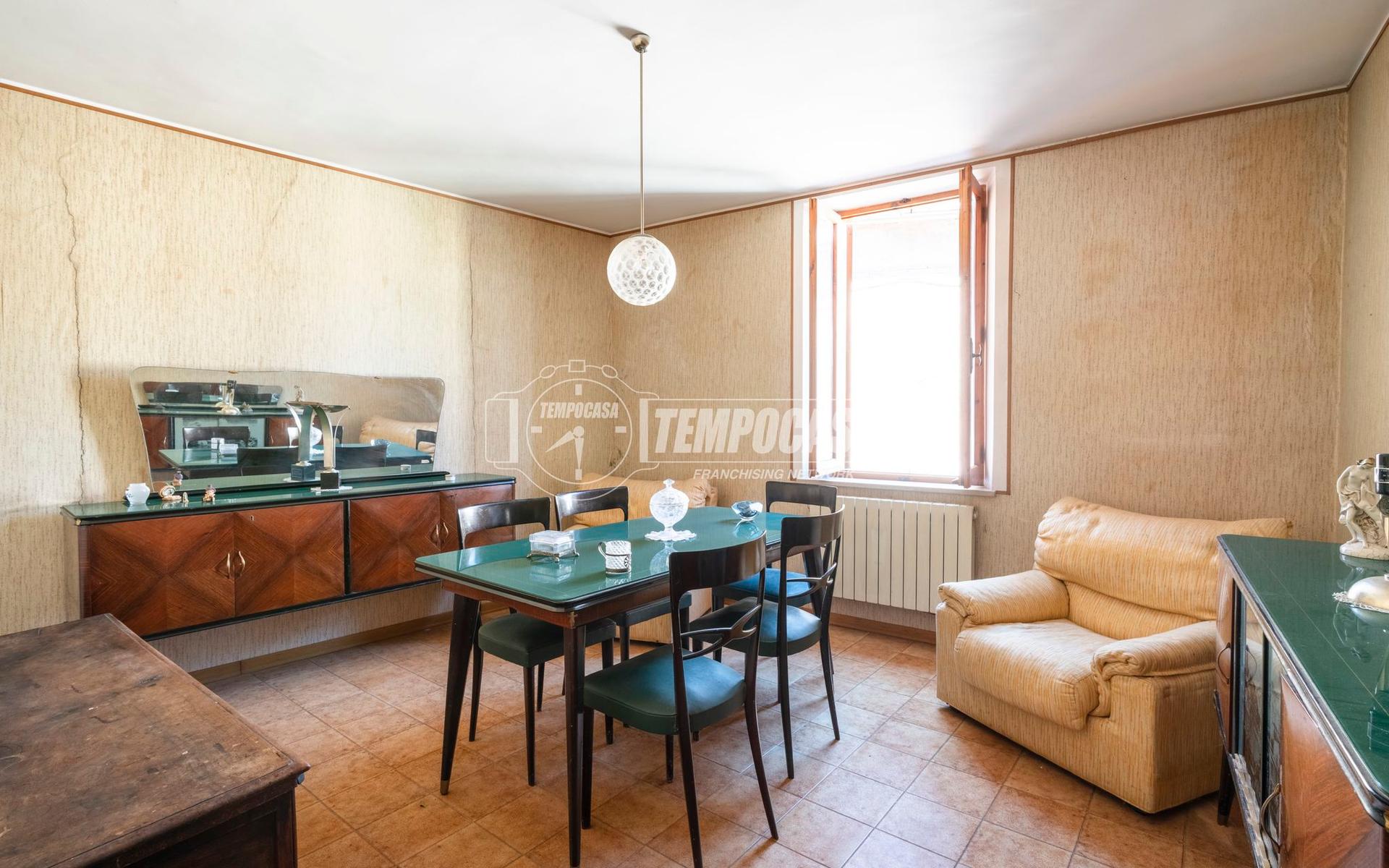 Trilocale in Via Medici Ansovino, Camerino