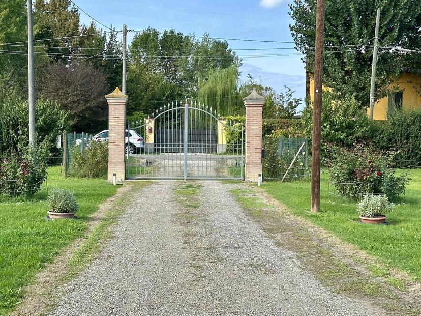Casa indipendente in Via Fossa Ronchi 29, Correggio