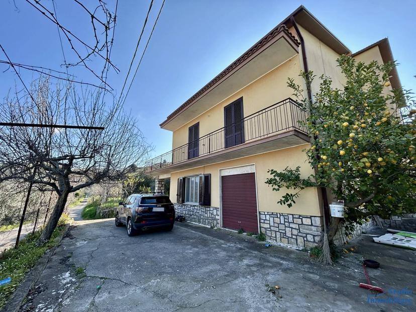 Casa indipendente in Via Passignano 33, Lenola — foto 5 di 5