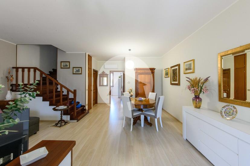 Villa a schiera, Reggio nell'Emilia — foto 4 di 5