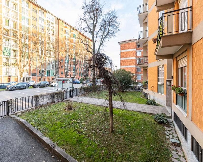 Stanza/Camera in Via Carlo Alberto Pisani Dossi 49, Milano