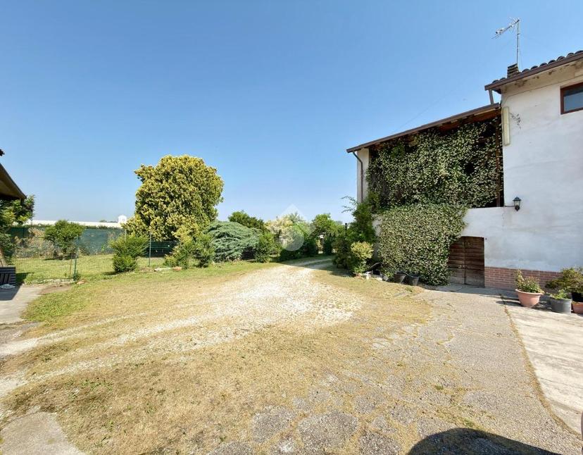 Casa indipendente, Castel Goffredo — foto 3 di 5