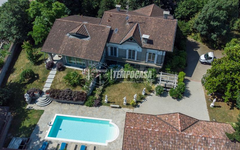 Villa a schiera in Via Ponte Castano 100, Castano Primo — foto 2 di 5