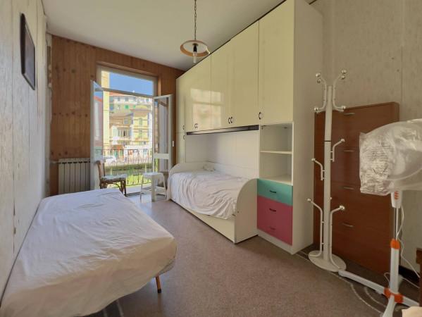 Trilocale in Via Aurelia, Vado Ligure — foto 4 di 5