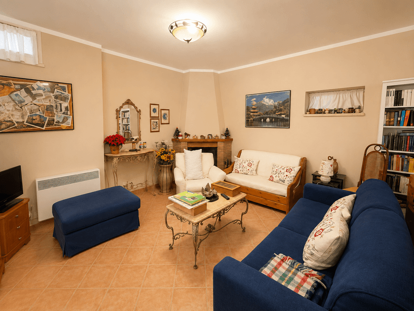 Villa in Via Mirabella 60, Nettuno — foto 2 di 5