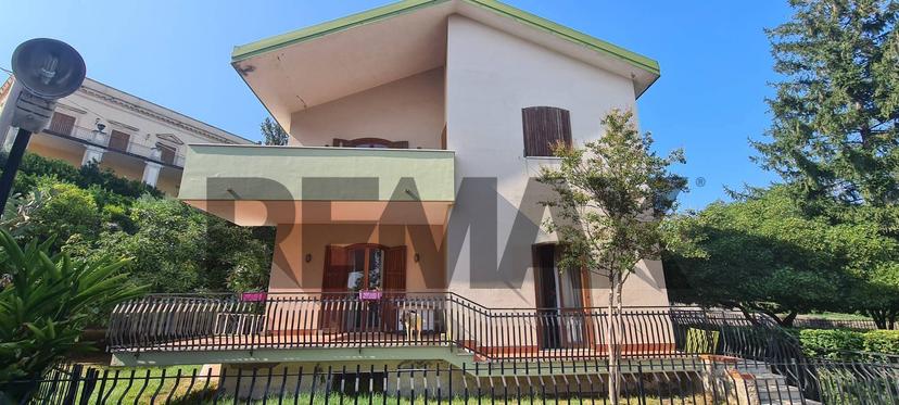 Villa in Via Forlanini 44, Giarre — foto 2 di 5