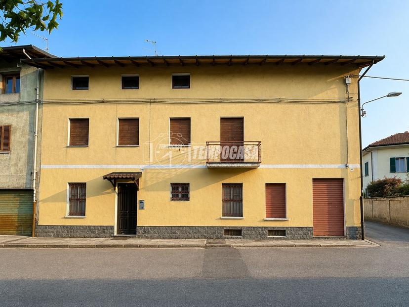 Casa indipendente in Corso Vittorio Emanuele II, Tronzano Vercellese — foto 3 di 5