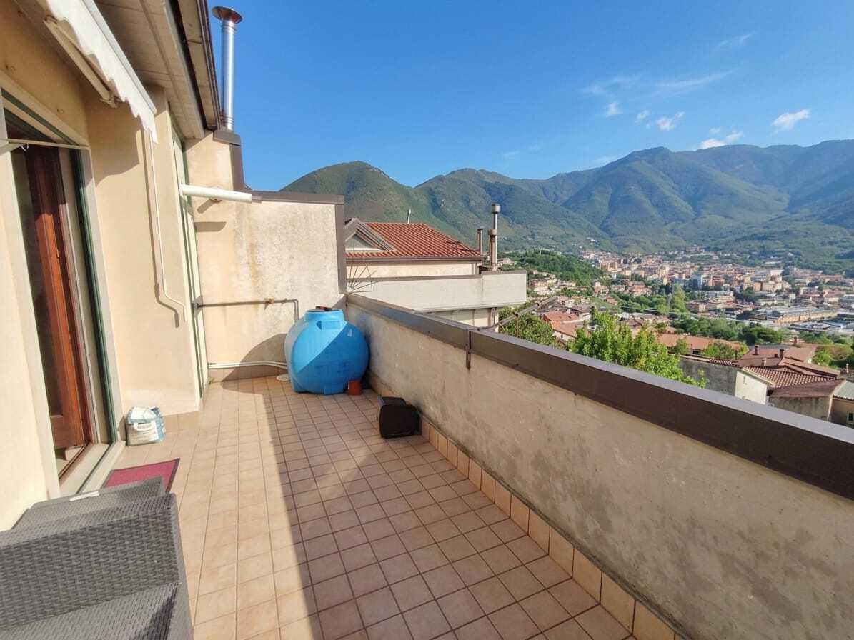 Trilocale, Solofra