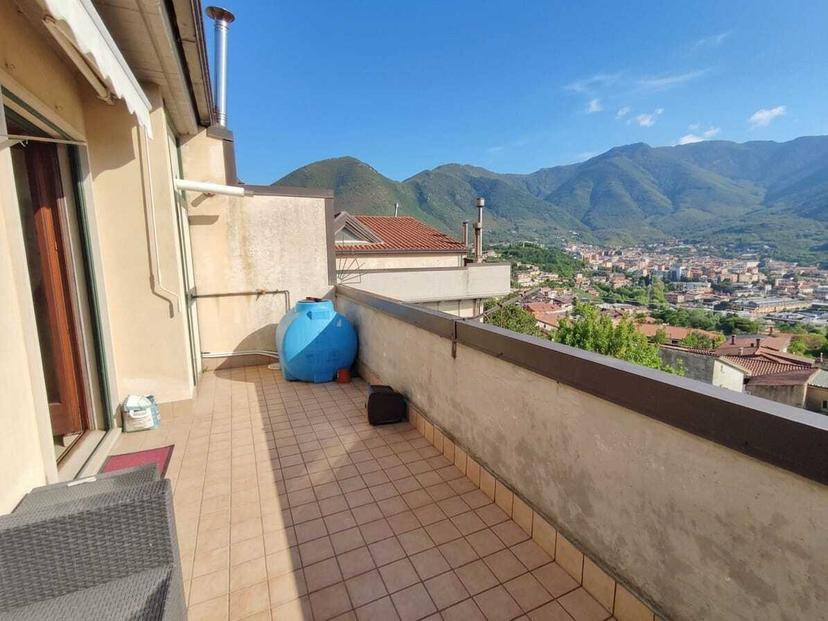 Trilocale, Solofra