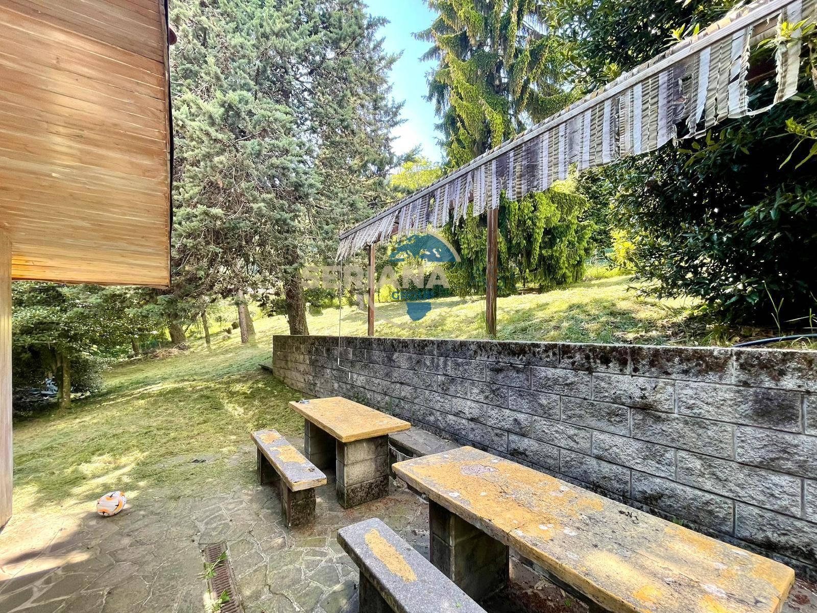 Casa indipendente in Via Pellegrini, Alzano Lombardo