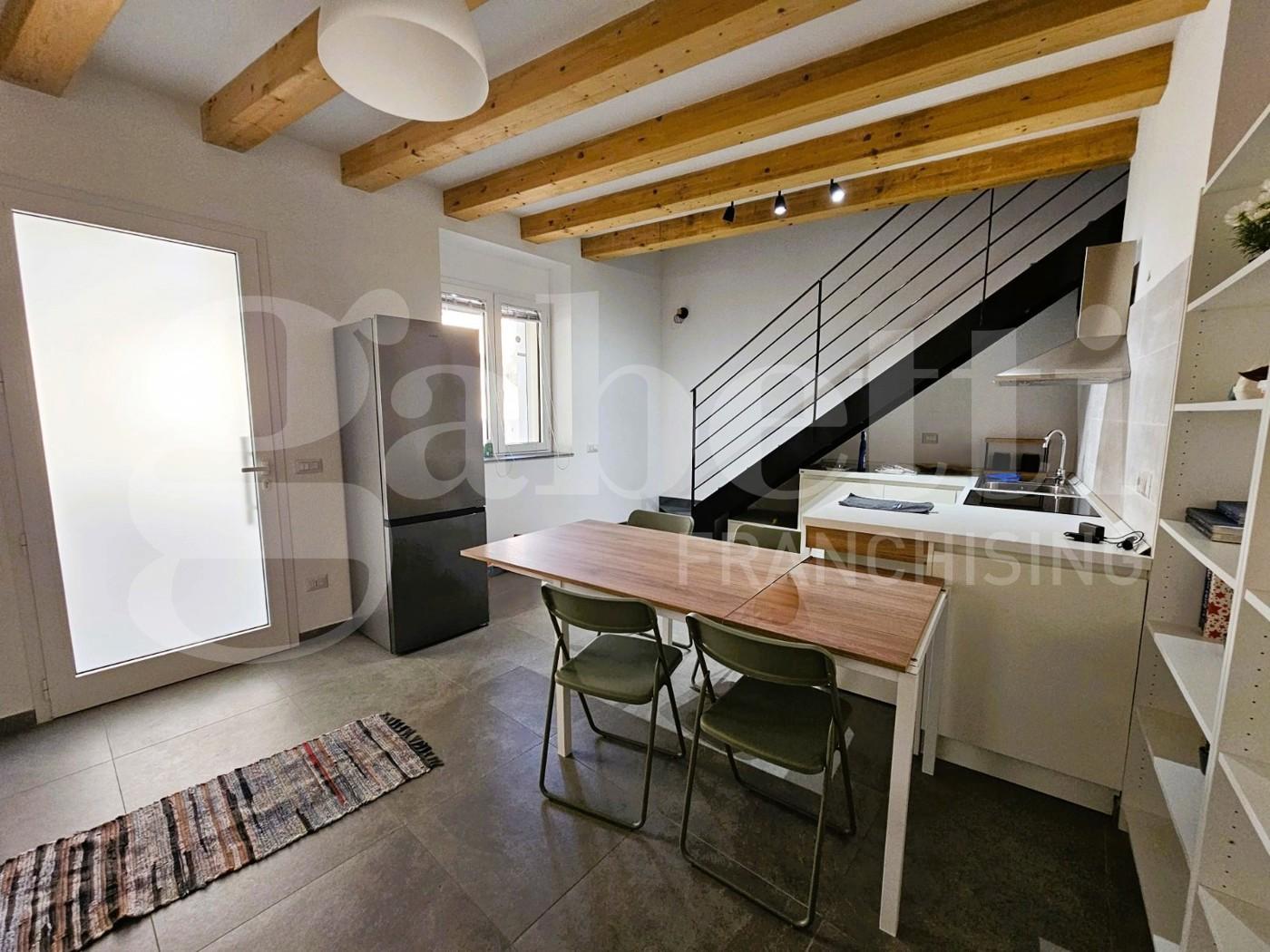 Villa a schiera in Via Canalone  31, Messina
