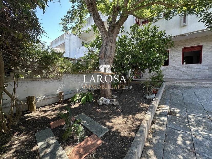 Casa indipendente in Via Giacomo Leopardi 48, Melendugno — foto 4 di 5