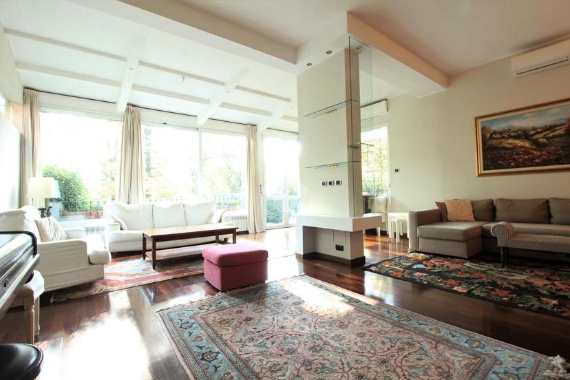 Villa in Strada Ottava 60, Peschiera Borromeo — foto 3 di 5