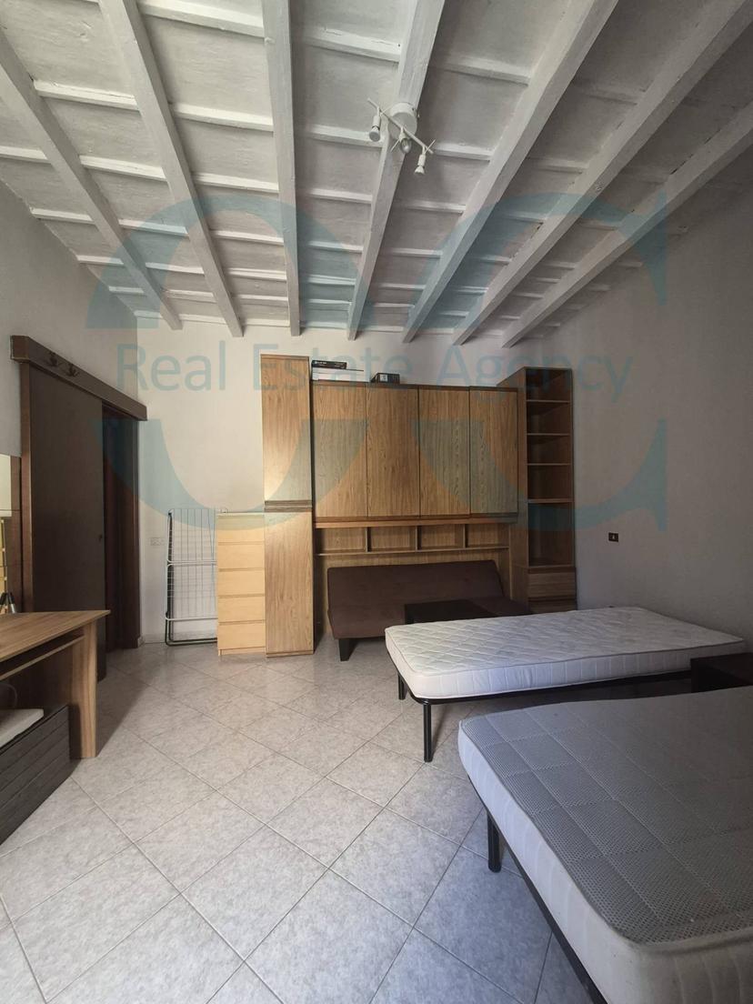 Monolocale in Corso San Gottardo 13, Milano