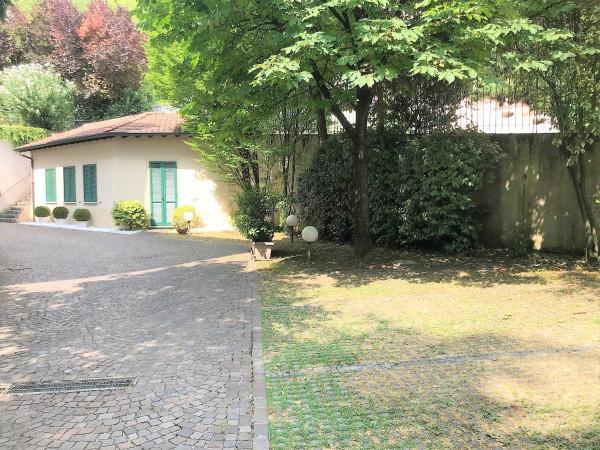 Monolocale, Brescia