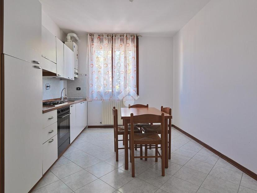 Bilocale in Via Arno 2, Reggio nell'Emilia