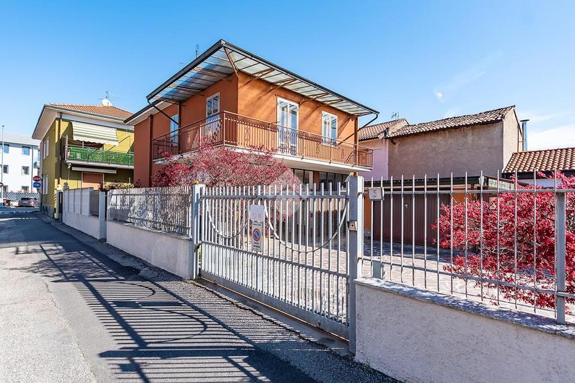 Villa in Vicolo Abruzzi 3, Lainate — foto 4 di 5