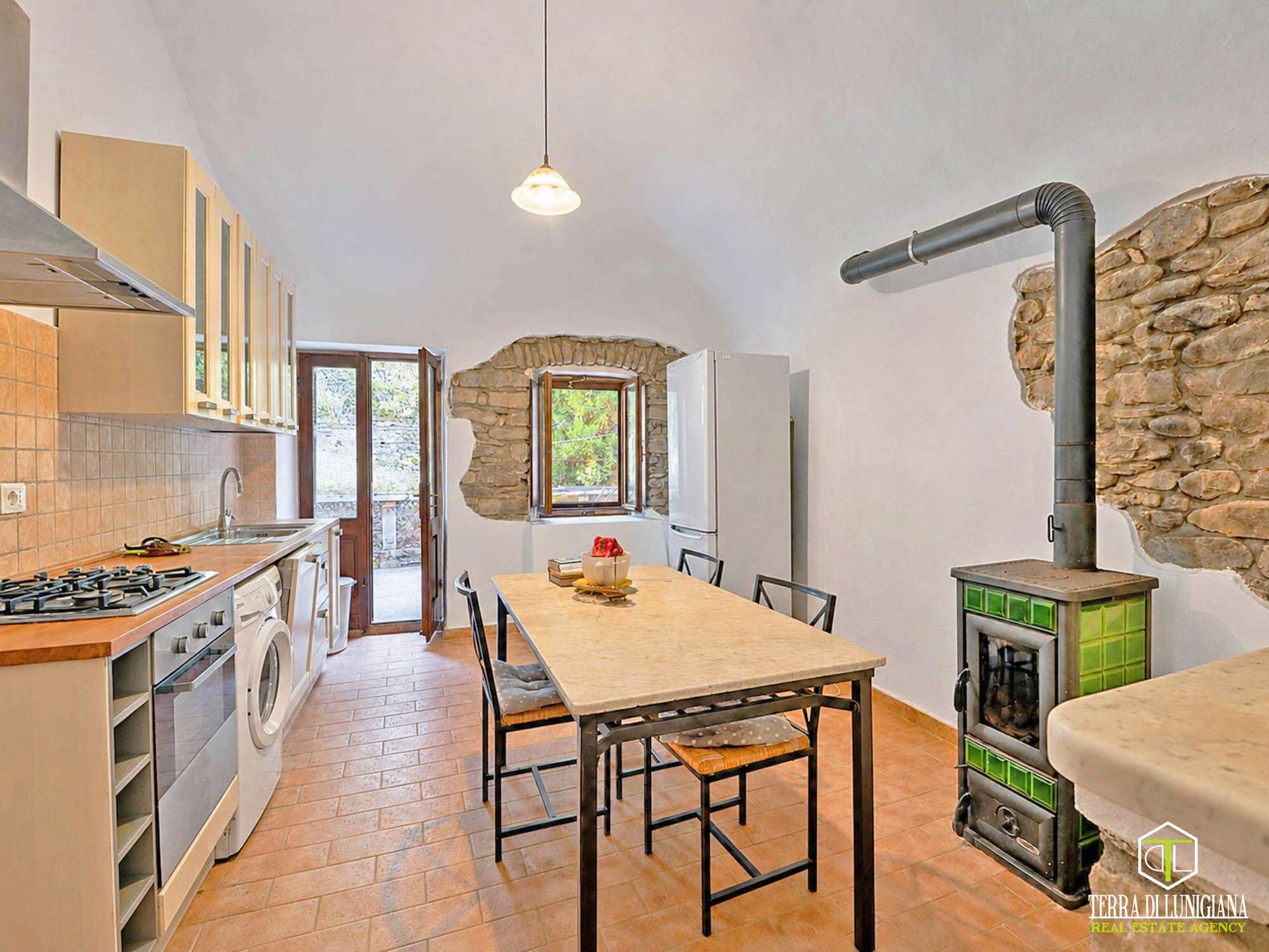 Appartamento in Santissima Annunziata, Pontremoli