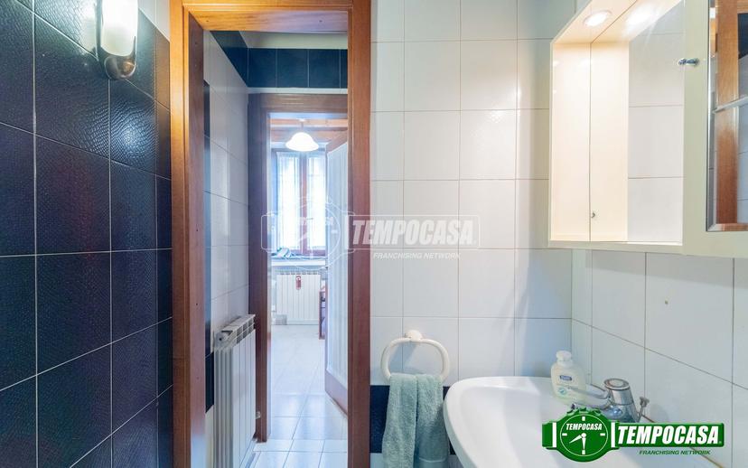 Bilocale in Via Cavour, Inveruno — foto 4 di 5