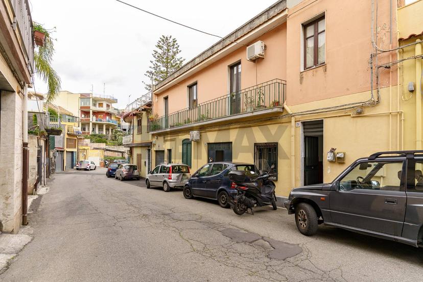 Casa indipendente in Via Acicastello 26, Aci Castello — foto 2 di 5