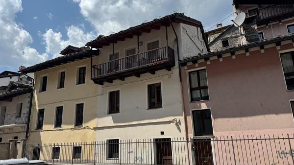 Trilocale in Via Jean-Baptiste De Tillier 53, Aosta — foto 4 di 5