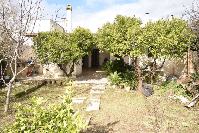 Casa indipendente in Via Montello 28, Zollino — foto 3 di 5