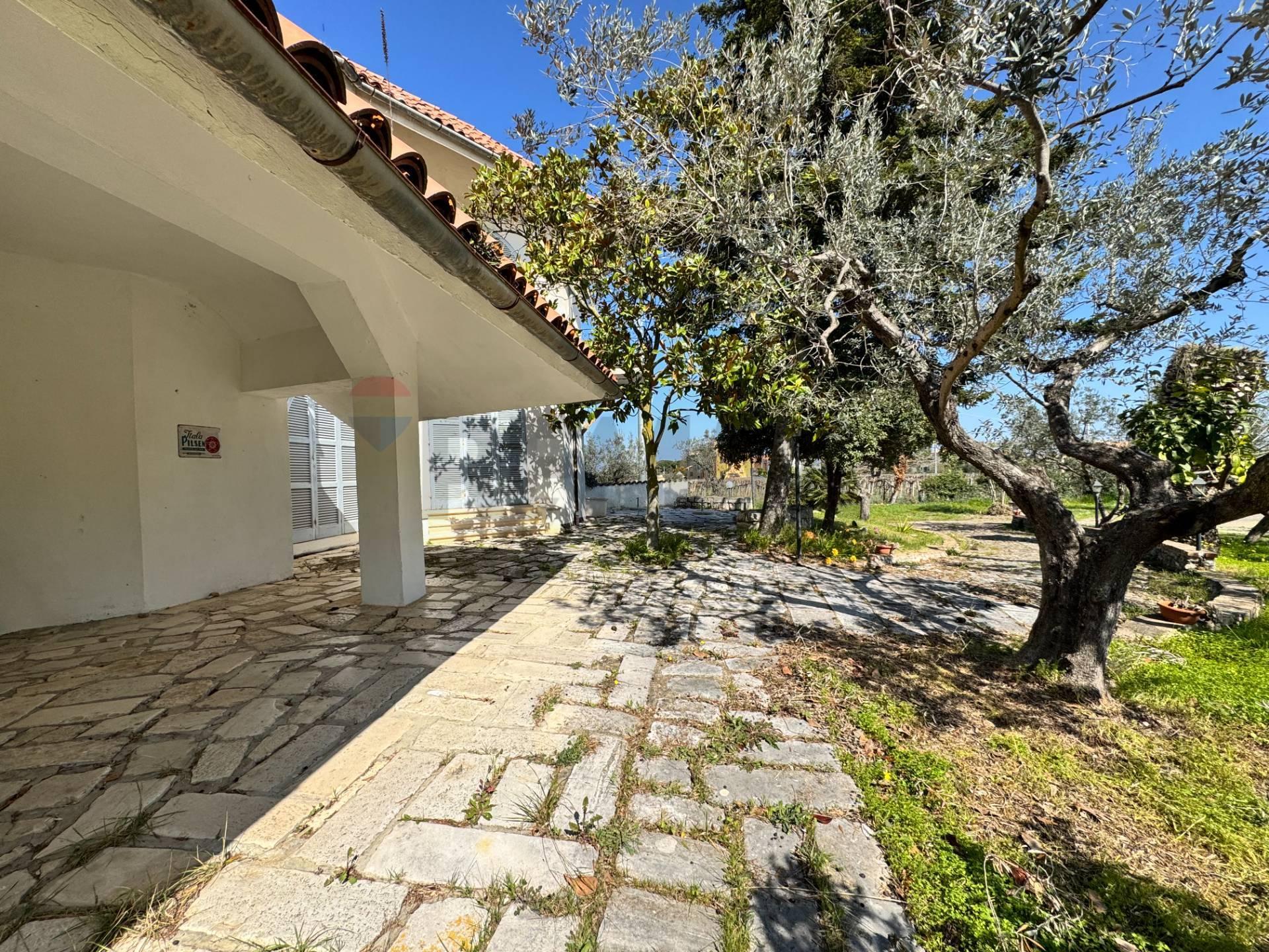 Villa in Via Pian del Lago 47, Casalbordino