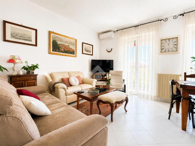 Quadrilocale in Via Cisa Sud 178, Santo Stefano di Magra — foto 5 di 5