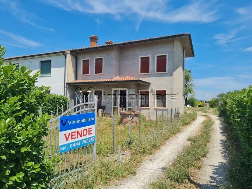 Villa a schiera in Via Fornase Barco 42/a, Pojana Maggiore — foto 2 di 5