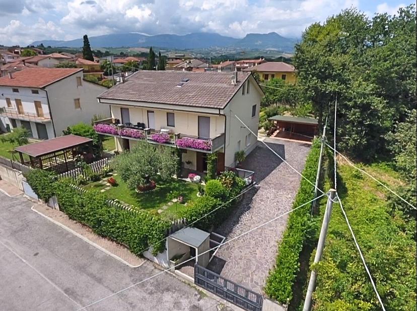 Casa indipendente in Passo Cordone 6, Loreto Aprutino