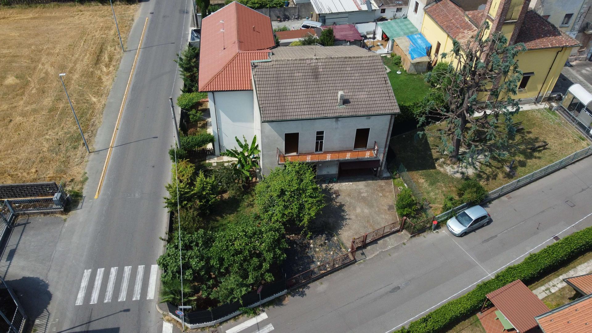 Villa unifamiliare in Via San Gerolamo  2, Turate
