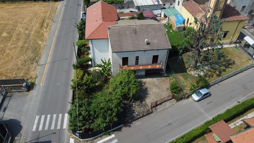 Villa unifamiliare in Via San Gerolamo  2, Turate