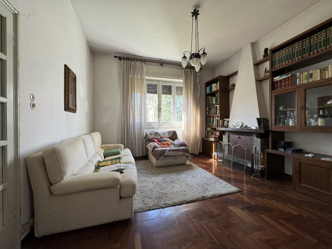 Villa in Via XXV Aprile 2, Santa Maria della Versa