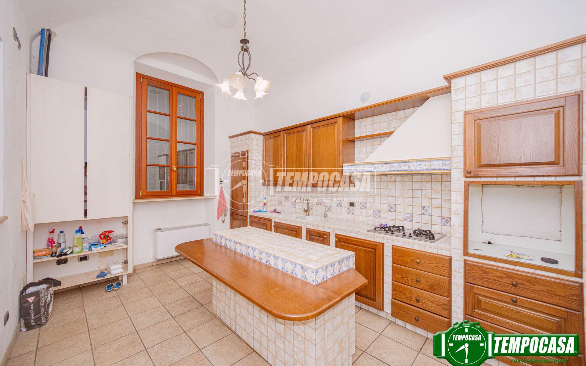 Casa indipendente in Viale della Resistenza, Bressana Bottarone