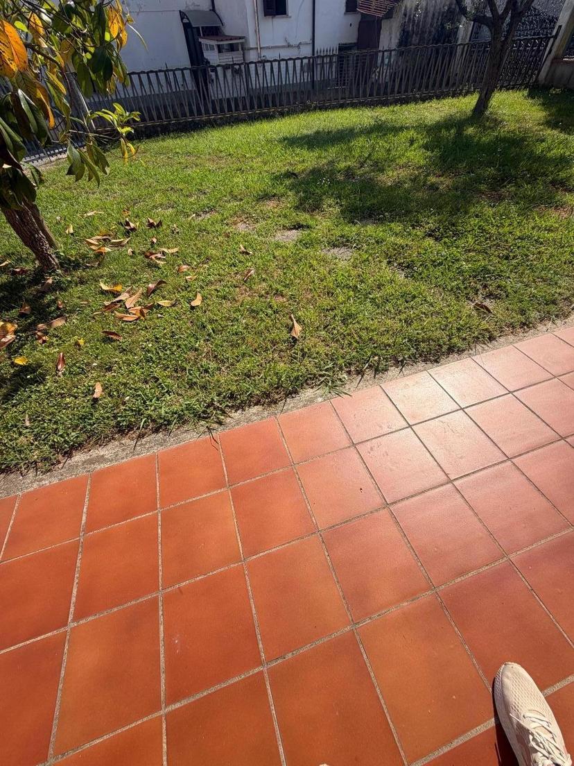 Villa bifamiliare, Castelnuovo Magra — foto 3 di 5