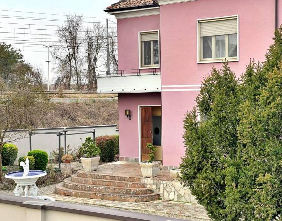 Villa in Via Palmiro Togliatti 22, Bressana Bottarone — foto 5 di 5