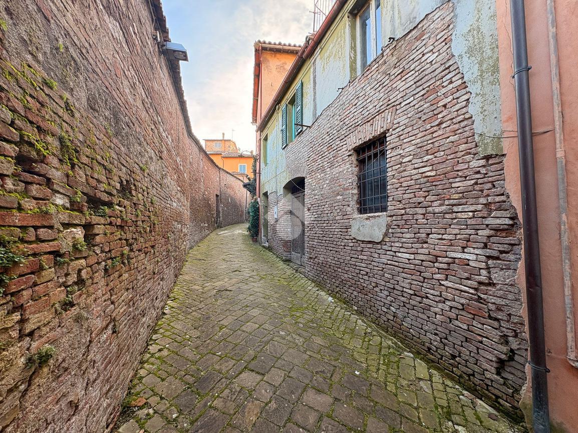 Casa indipendente in Via Felice Cavallotti 5, Fabriano