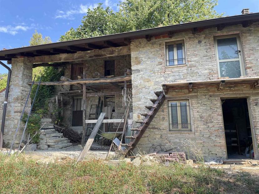 Casa indipendente in Frazione Gabbione, Romagnese — foto 2 di 5